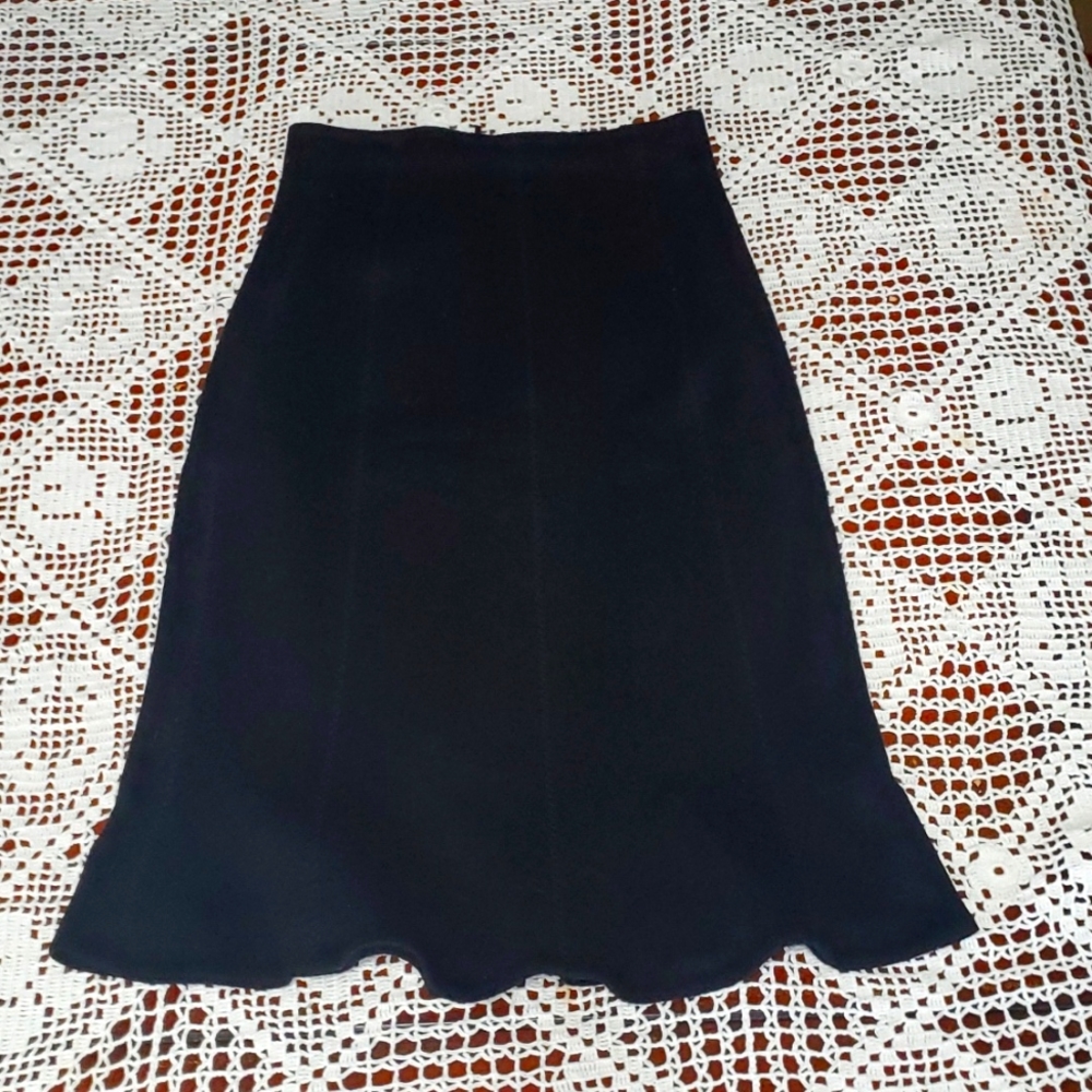 Hugo Boss skirt pencil/ mermaid